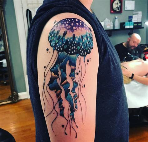 25 Fascinantes Diseños de Tatuajes de Medusas y .